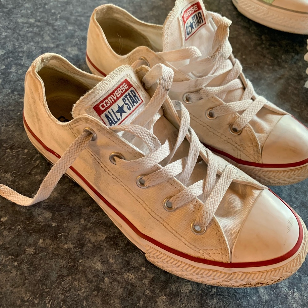White Converse all star chucks in great condition